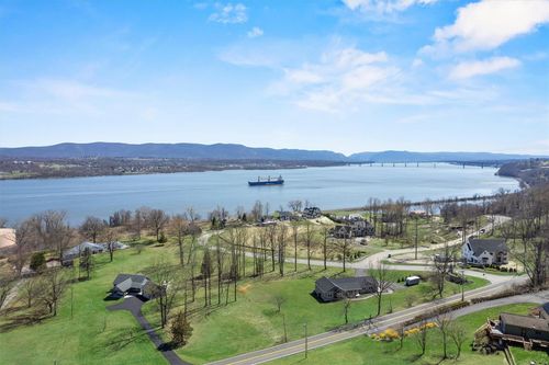 741 River Rd, Newburgh, NY, 12550-1351 | Card Image