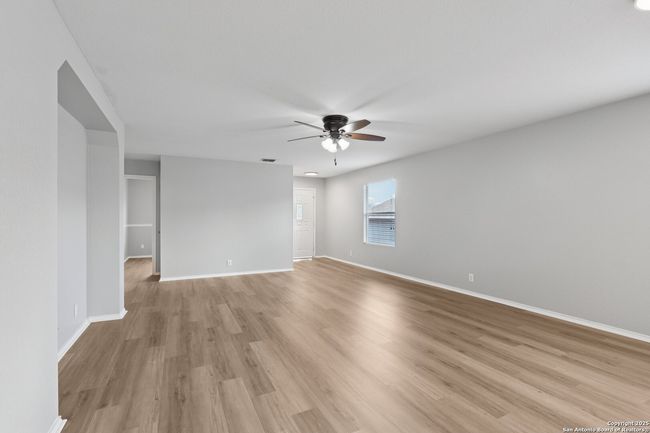 109 Creek Run, House other with 3 bedrooms, 2 bathrooms and null parking in Cibolo TX | Image 7