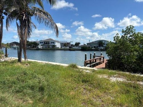14065 N Bayshore Dr, MADEIRA BEACH, FL, 33708-2210 | Card Image