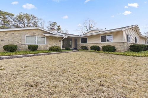 201 W Ellsworth Lane, Bayside, WI, 53217 | Card Image