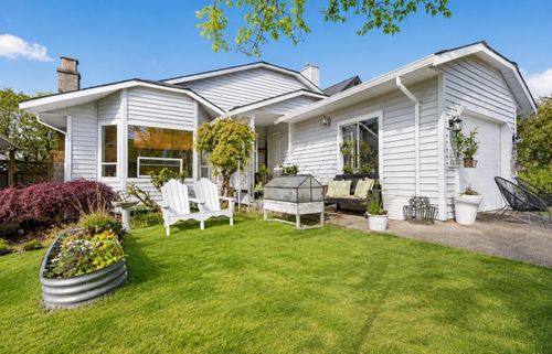 875 Porteau Pl, North Vancouver, BC, V7H2P8 | Card Image