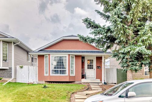 51 Martinwood Road Ne, Calgary, AB, T3J3G7 | Card Image