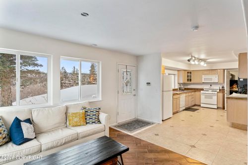 2-8835 Tower Estates Cir, Anchorage, AK, 99516-3300 | Card Image