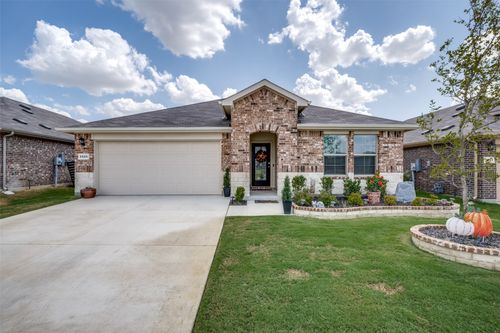 5529 Legends Way, Krum, TX, 76249-2074 | Card Image