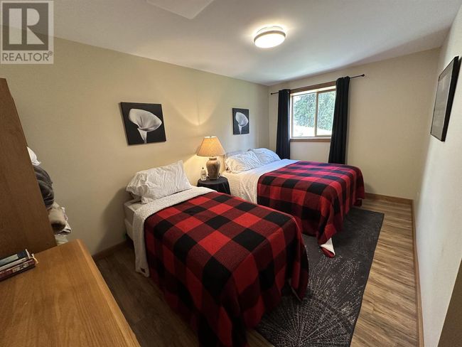 8396 Rainbow Country Road, House other with 3 bedrooms, 3 bathrooms and null parking in Bridge Lake BC | Image 29
