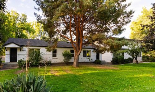 4623 W Catalpa Dr, Boise, ID, 83703-3916 | Card Image