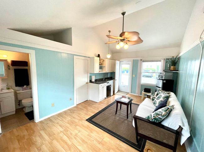 UNIT-3 - 522 Ocean Blvd, Condo with 1 bedrooms, 1 bathrooms and null parking in Hampton NH | Image 6