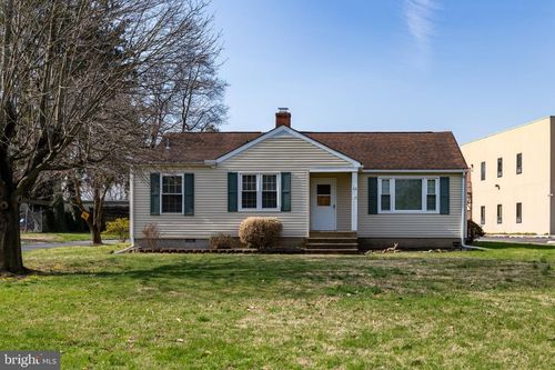 22 Howell St, DOVER, DE, 19901-5517 | Card Image