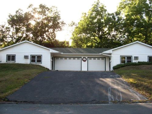 1302 4th St N, Stillwater, MN, 55082-4303 | Card Image