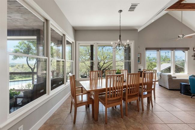 Dining area | Image 26