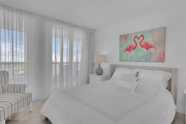 APT-3332 - 1717 N Bayshore Dr, Condo with 2 bedrooms, 2 bathrooms and null parking in Miami FL | Image 14