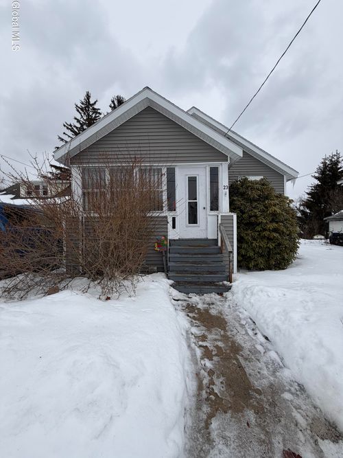 23 Clyde St, Gloversville, NY, 12078-4110 | Card Image