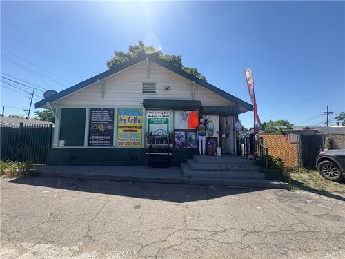 1902 E Harding, Stockton, CA, 95205 | Card Image