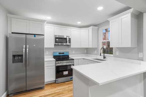 28 Potters Ave, Providence, RI, 02905-2210 | Card Image
