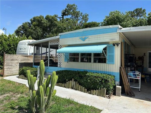 11285 Anglers Dr, BONITA SPRINGS, FL, 34135-6924 | Card Image