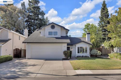 7331 Elmwood Cir, Pleasanton, CA, 94588-4883 | Card Image