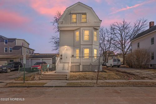 314 Amherst St, East Orange, NJ, 07018-2082 | Card Image