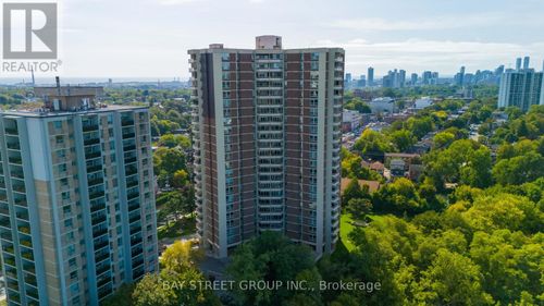 403-980 Broadview Ave, East York, ON, M4K3Y1 | Card Image