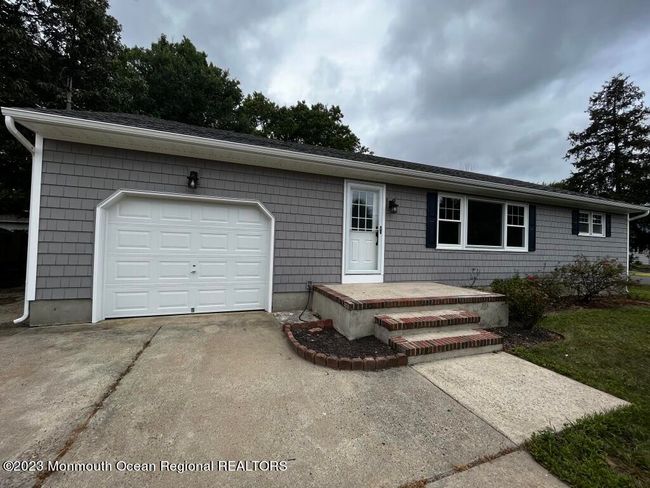 546 Bash Road, House other with 3 bedrooms, 2 bathrooms and null parking in Toms River NJ | Image 1