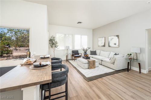 10301 Coal Creek Pl, Las Vegas, NV, 89134-5117 | Card Image