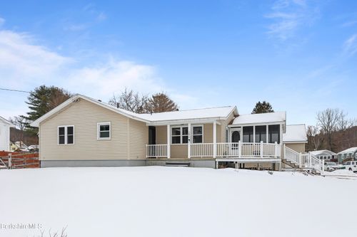 290 East Center St, Lee, MA, 01238 | Card Image