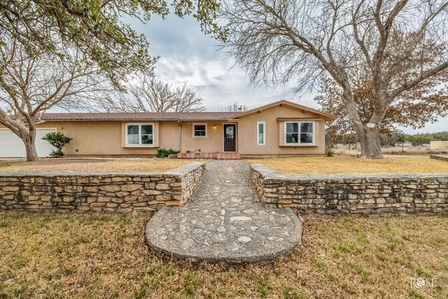 433 Private Rd 2205, House other with 3 bedrooms, 2 bathrooms and 2 parking in Sonora TX | Image 5