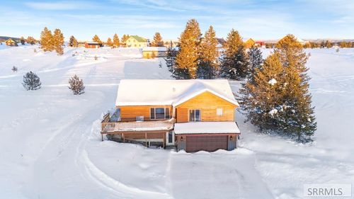 3987 Dirk Dr, Island Park, ID, 83429 | Card Image