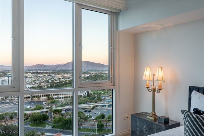 UNIT-2502 - 2877 Paradise Rd, Home with 3 bedrooms, 3 bathrooms and 1 parking in Las Vegas NV | Image 73