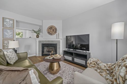 7773 Barkwood Dr, Worthington, OH, 43085-5802 | Card Image