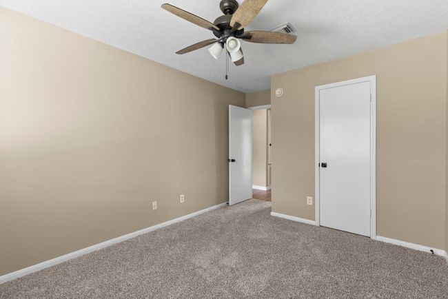 29222 Waltham St, House other with 3 bedrooms, 2 bathrooms and 2 parking in Spring TX | Image 22