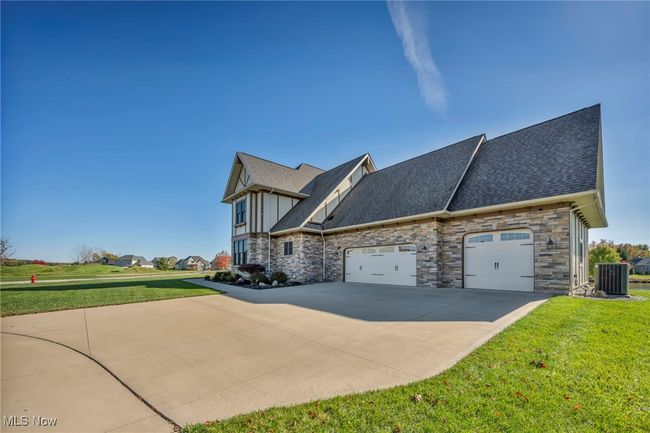 808 Buckingham Dr, House other with 3 bedrooms, 4 bathrooms and null parking in Lagrange OH | Image 9