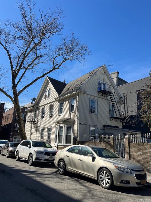 37-21 104th Street, New York, NY, 11368 | Card Image