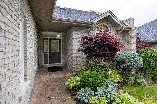 6-1020 Parkhill Rd W, Peterborough, ON, K9K0E1 | Card Image