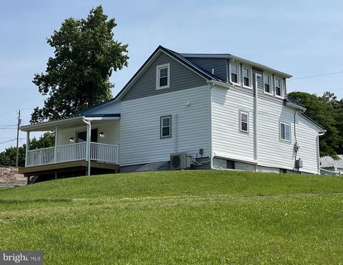 15125 Maryland Line Rd, GREENCASTLE, PA, 17225-9673 | Card Image