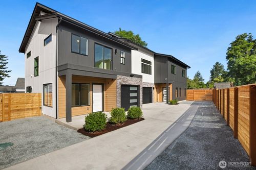 a-508 Sw 137th St, Burien, WA, 98166-1344 | Card Image