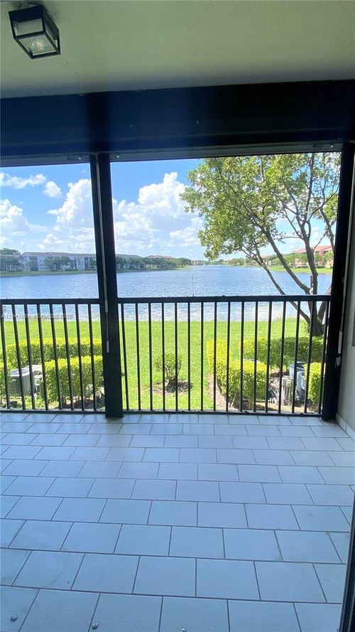 209m-13800 Sw 5th Ct, Pembroke Pines, FL, 33027-1531 | Card Image