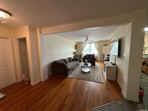 apt-6m-241-20 Northern Blvd, Douglaston, NY, 11362-1016 | Card Image