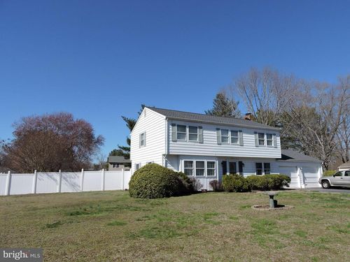 910 Park Dr, SEAFORD, DE, 19973-4255 | Card Image