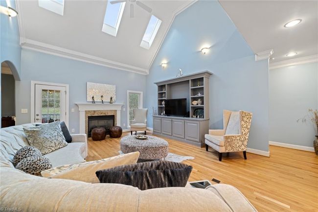 Living room | Image 9
