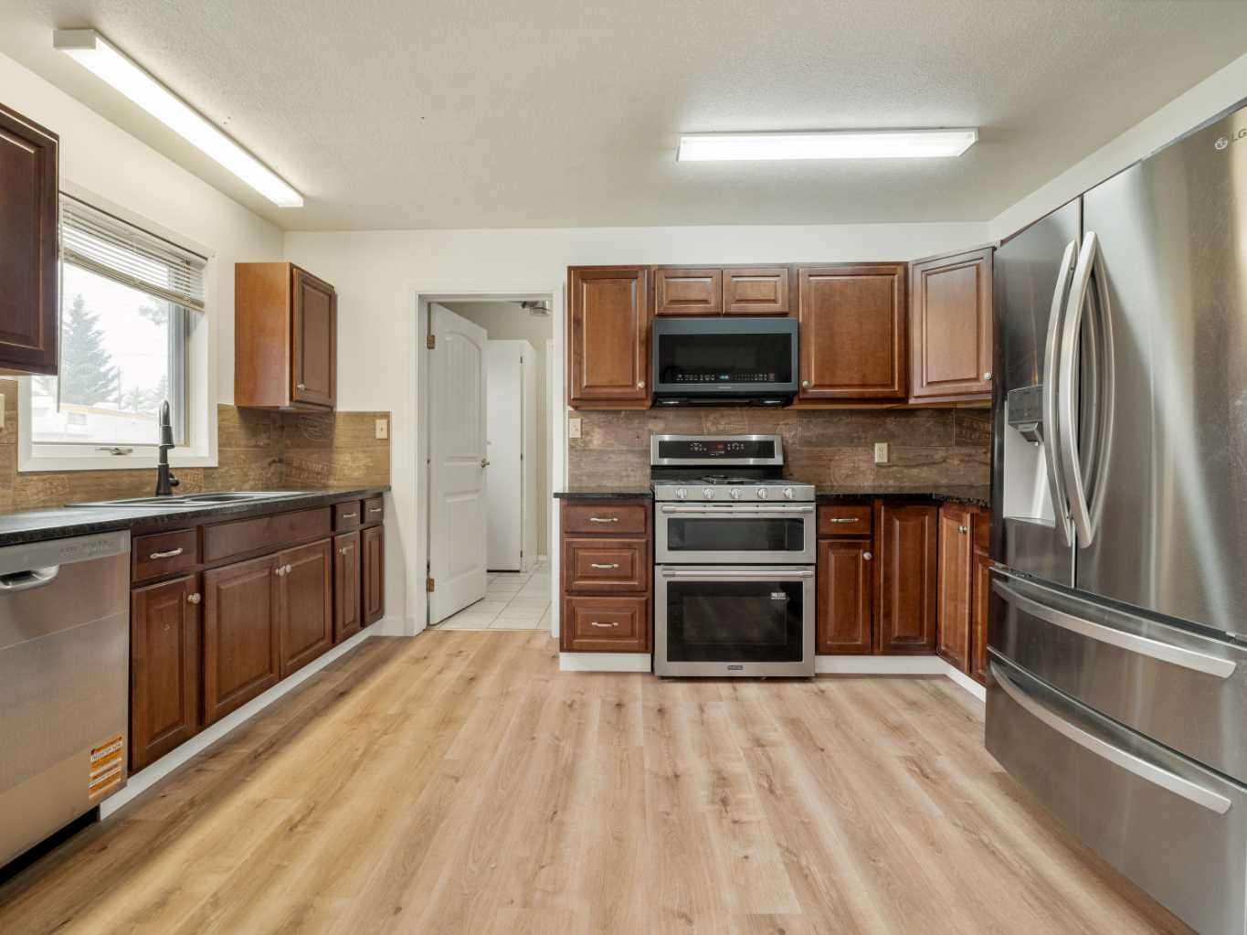 Residential in Lundbreck 5