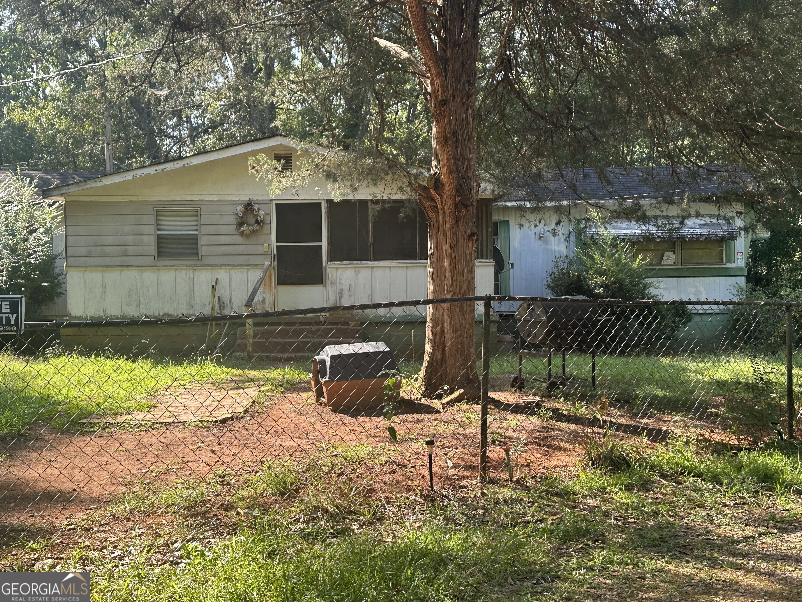 Meriwether St, Grantville, GA 30220