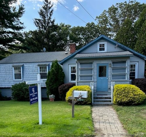 15 Pickett St, Milford, CT, 06460-5137 | Card Image