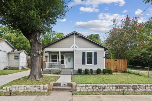 1142 W Clarendon Dr, Dallas, TX, 75208-7005 | Card Image