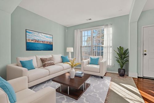 200 Sawyer Dr, Greenville, SC, 29605-5962 | Card Image