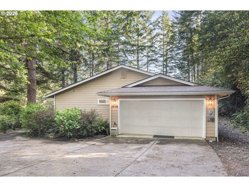 1303 Seacrest Ln, Brookings, OR, 97415-8170 | Card Image