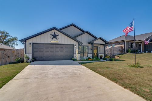 17409 Crossing Cir, Lindale, TX, 75771-1429 | Card Image