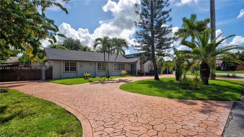 18501 Sw 130th Ave, Miami, FL, 33177-3041 | Card Image