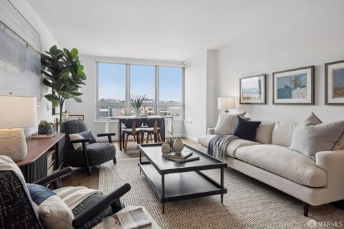 ph-4-750 Van Ness Ave, San Francisco, CA, 94102-6321 | Card Image
