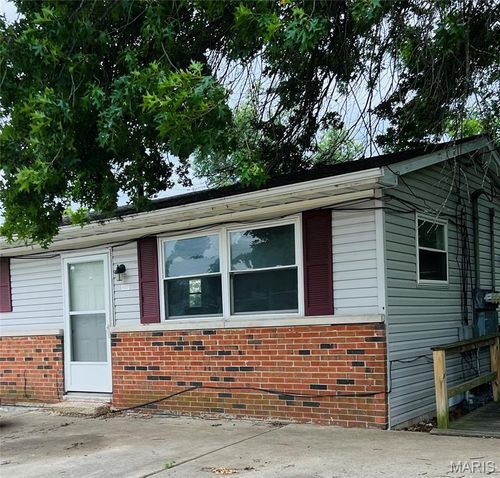 1007 Corbin St, Bethalto, IL, 62010-1011 | Card Image