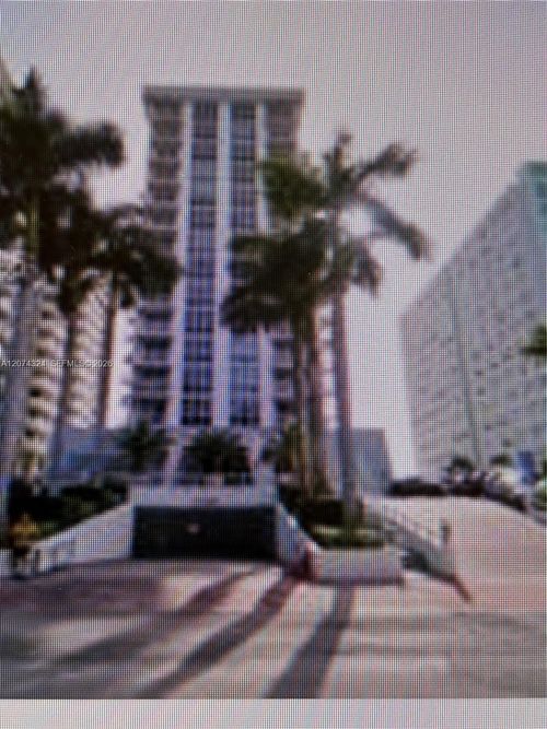 609-1228 West Ave, Miami Beach, FL, 33139-4381 | Card Image